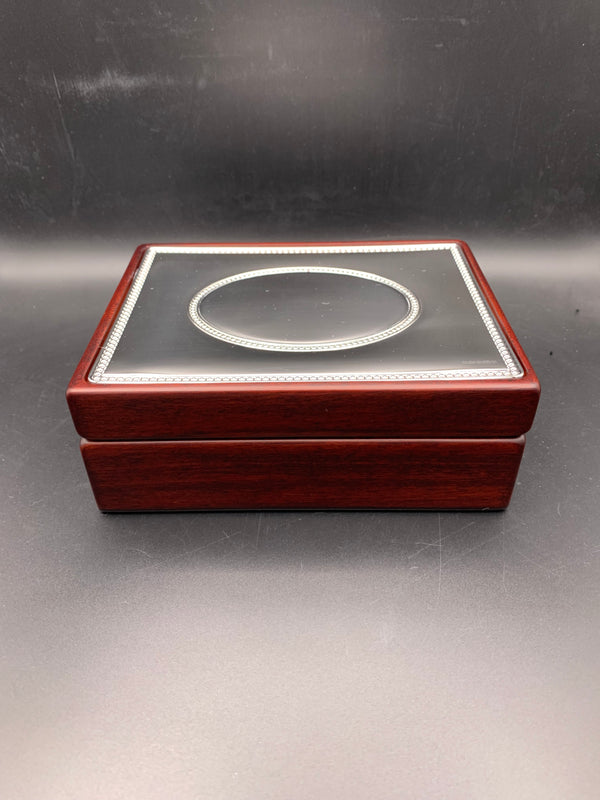 SLIGHT SECOND - 70% off - Sterling Silver Box TB3H/M-SS